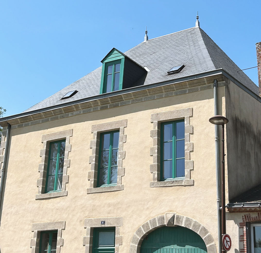 Florian Rondeau : rénovation et entretien toiture aux Herbiers près de Cholet en Vendée (85)